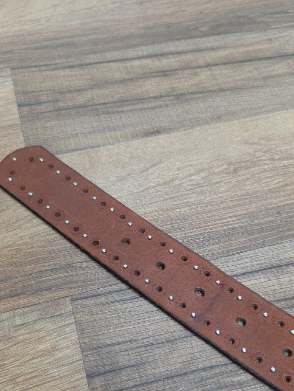 AEROPOSTALE Men's Brown Leather Studded Belt - Classic Casual Style (30.5
